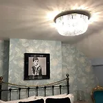 Weymouth Perfectly Located Apartment
